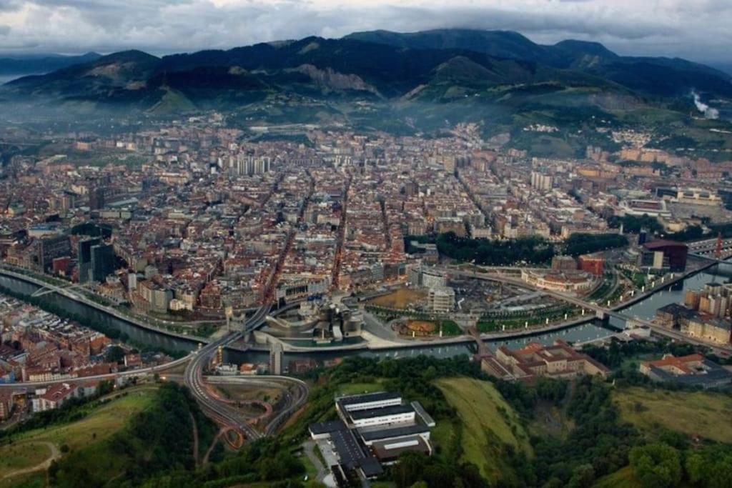 La Casita Verde. Metro Cerca Del Casco Viejo 빌바오 외부 사진