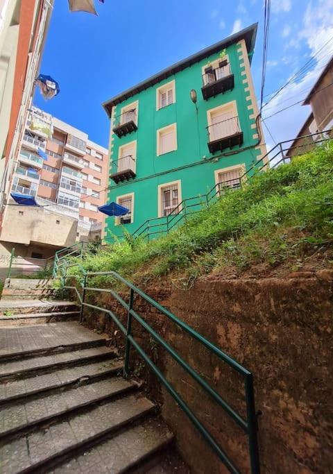La Casita Verde. Metro Cerca Del Casco Viejo 빌바오 외부 사진